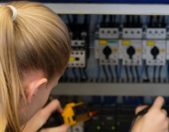 Ausbildung zum Elektroniker für Betriebstechnik (m/w/d) 2027, 1. Bild